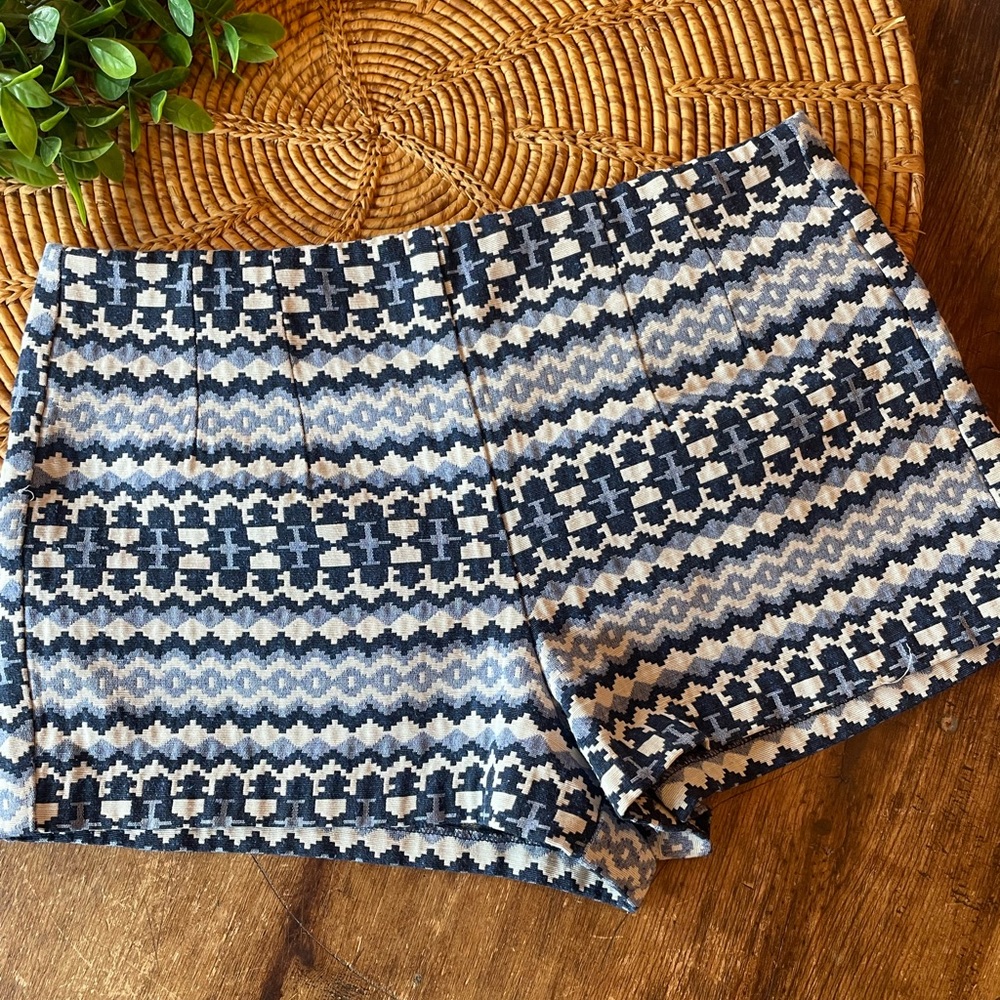 Forever 21 Blue Geo Print Textured Shorts